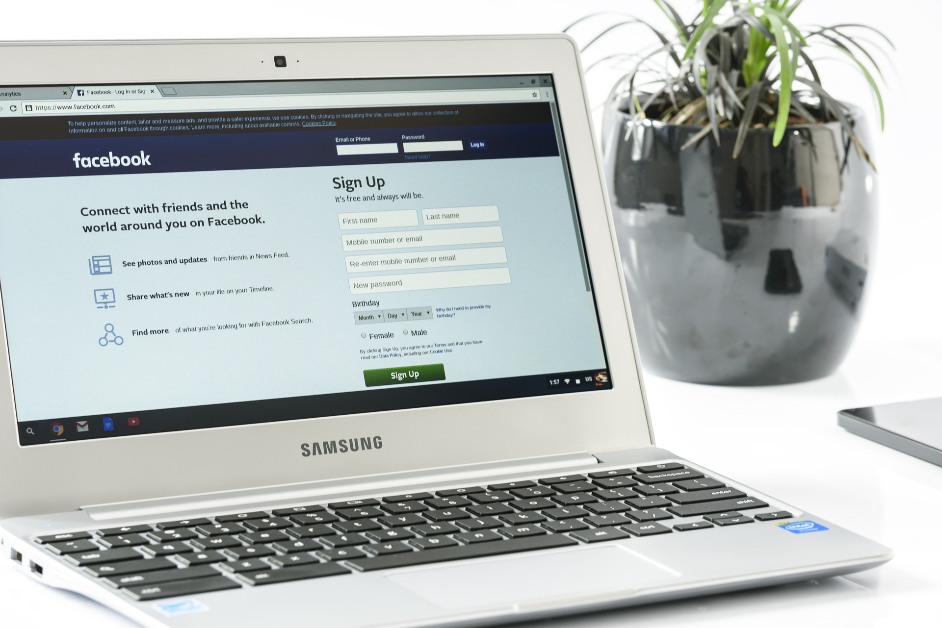 Facebook Management: Tips on Optimizing Your Facebook Page